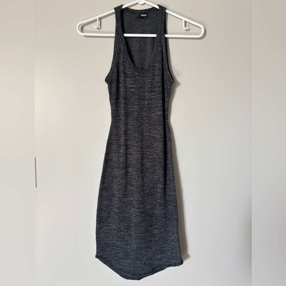 Wilfred Free Grey knit open back fitted dress